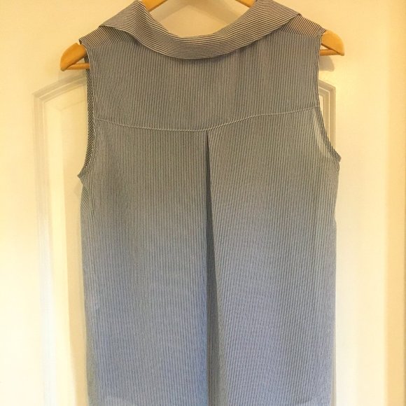 H&M blue/white striped blouse Size US 6 - Picture 2 of 2